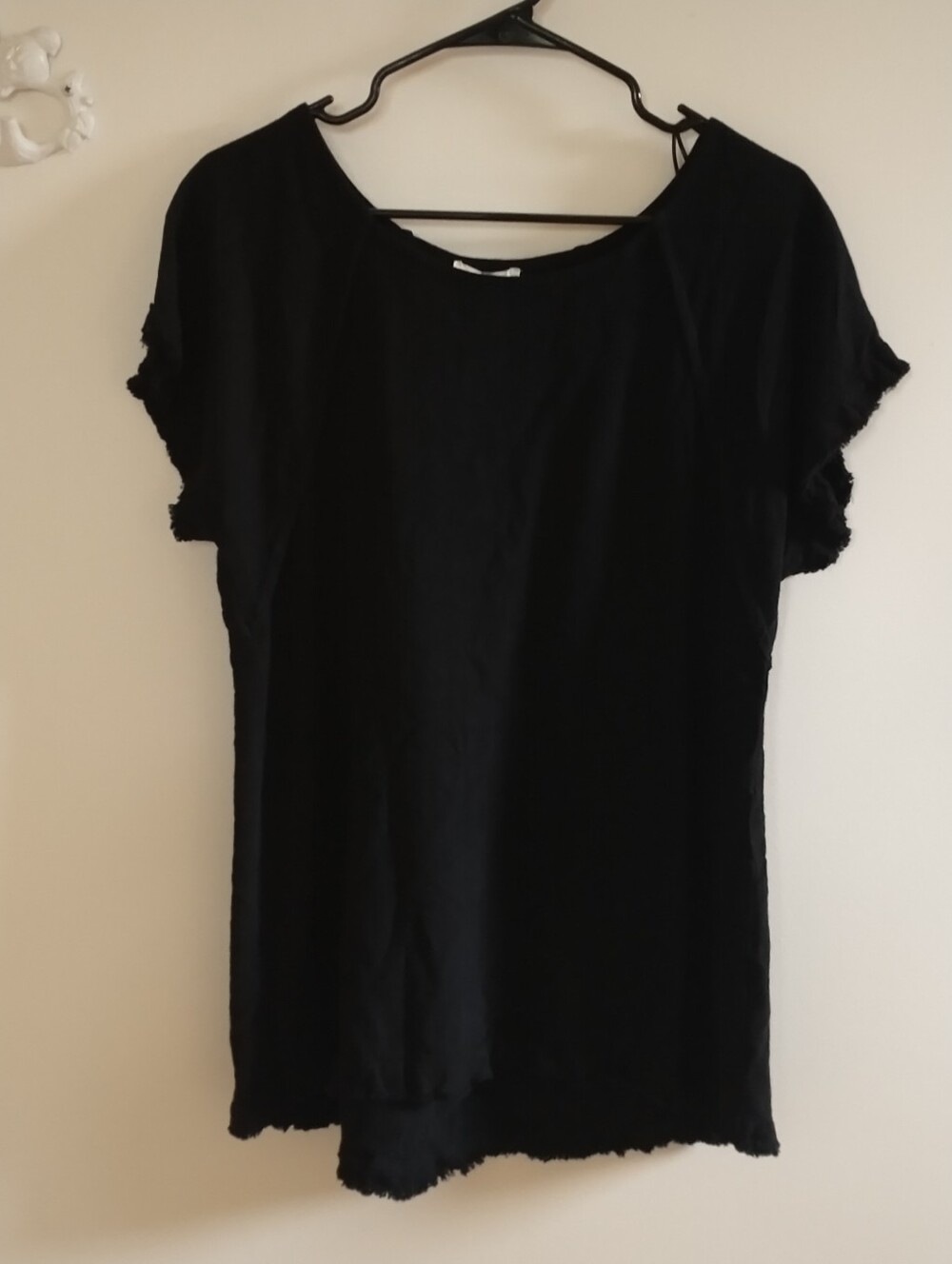 NWT Umgee Black Linen Blend Short Sleeve Raw-Edge Ruffle Tunic Top S